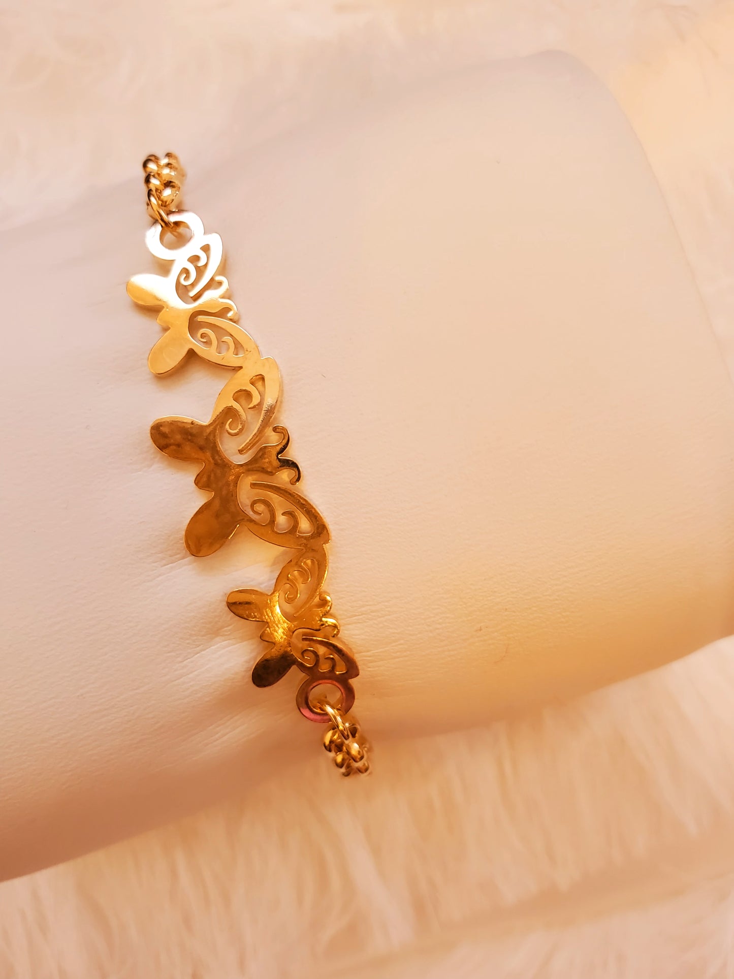 Three Sisters Gold Bracelet