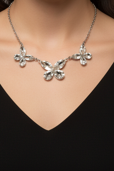 BE BOLD NECKLACE