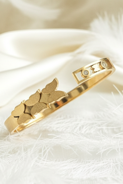 WE COME TOGETHER BRACELET