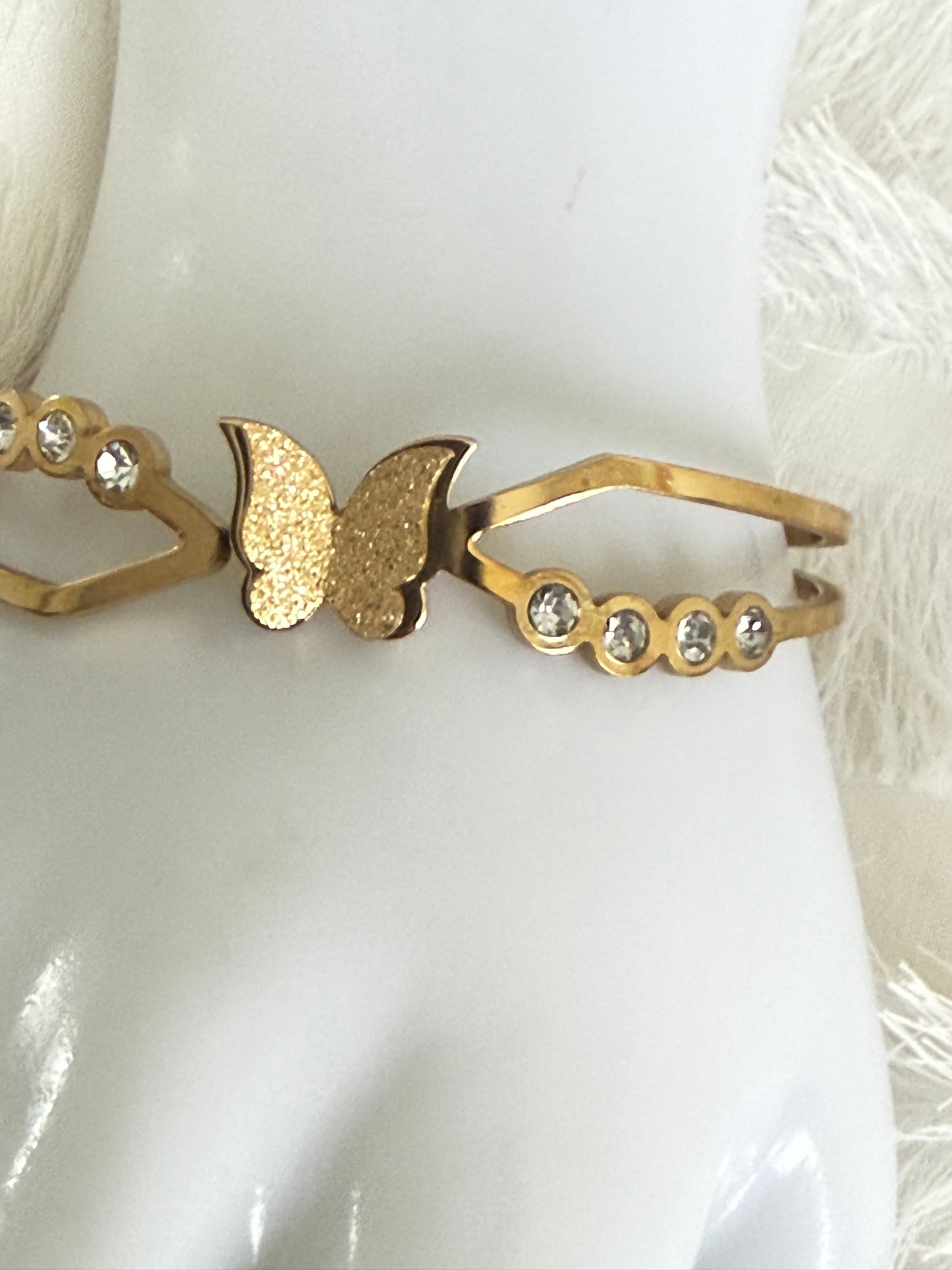 SHE'S REFRESHED BRACELET