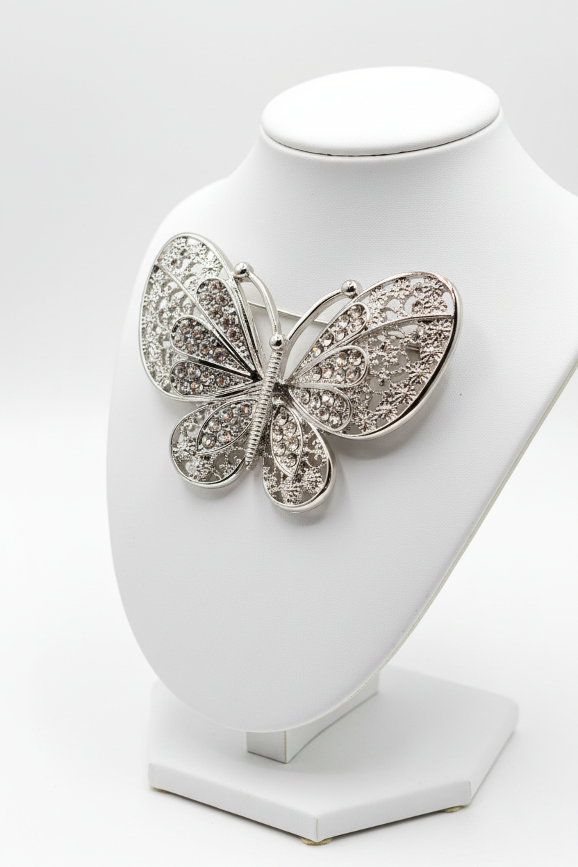 FLUTTERING BROOCH