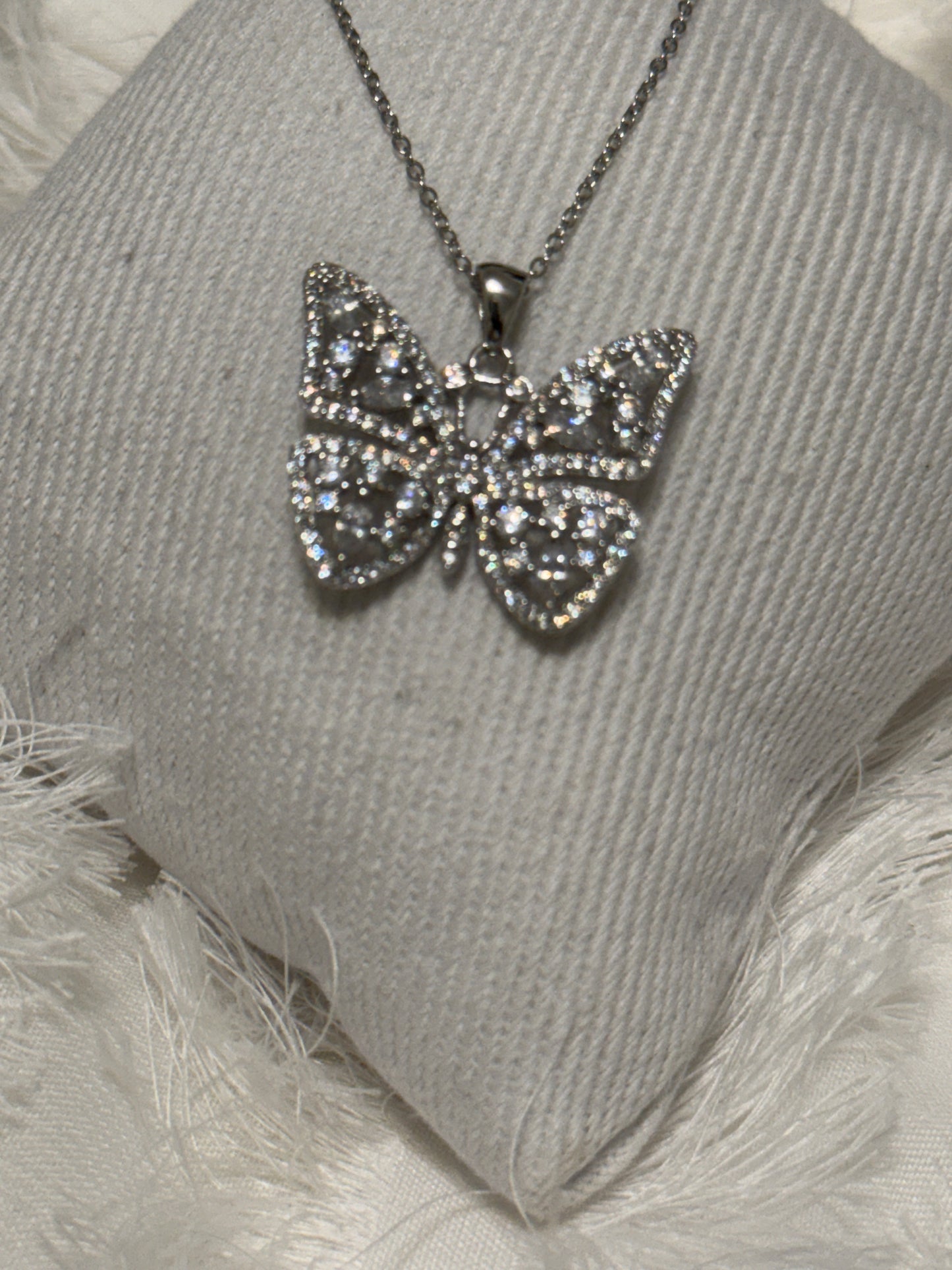LIL SIS NECKLACE