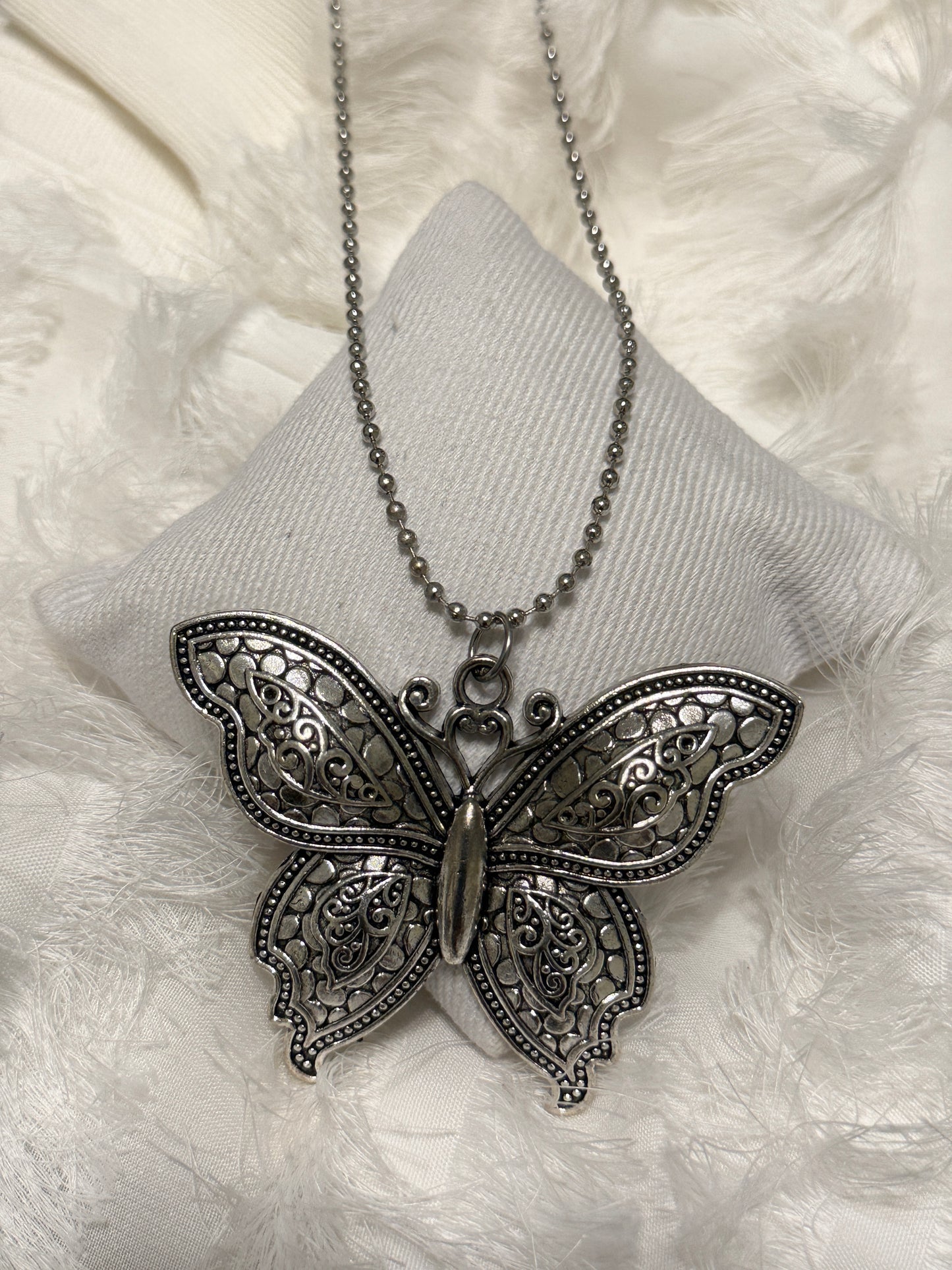 THE MACK NECKLACE