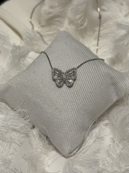 MINI QUEEN NECKLACE