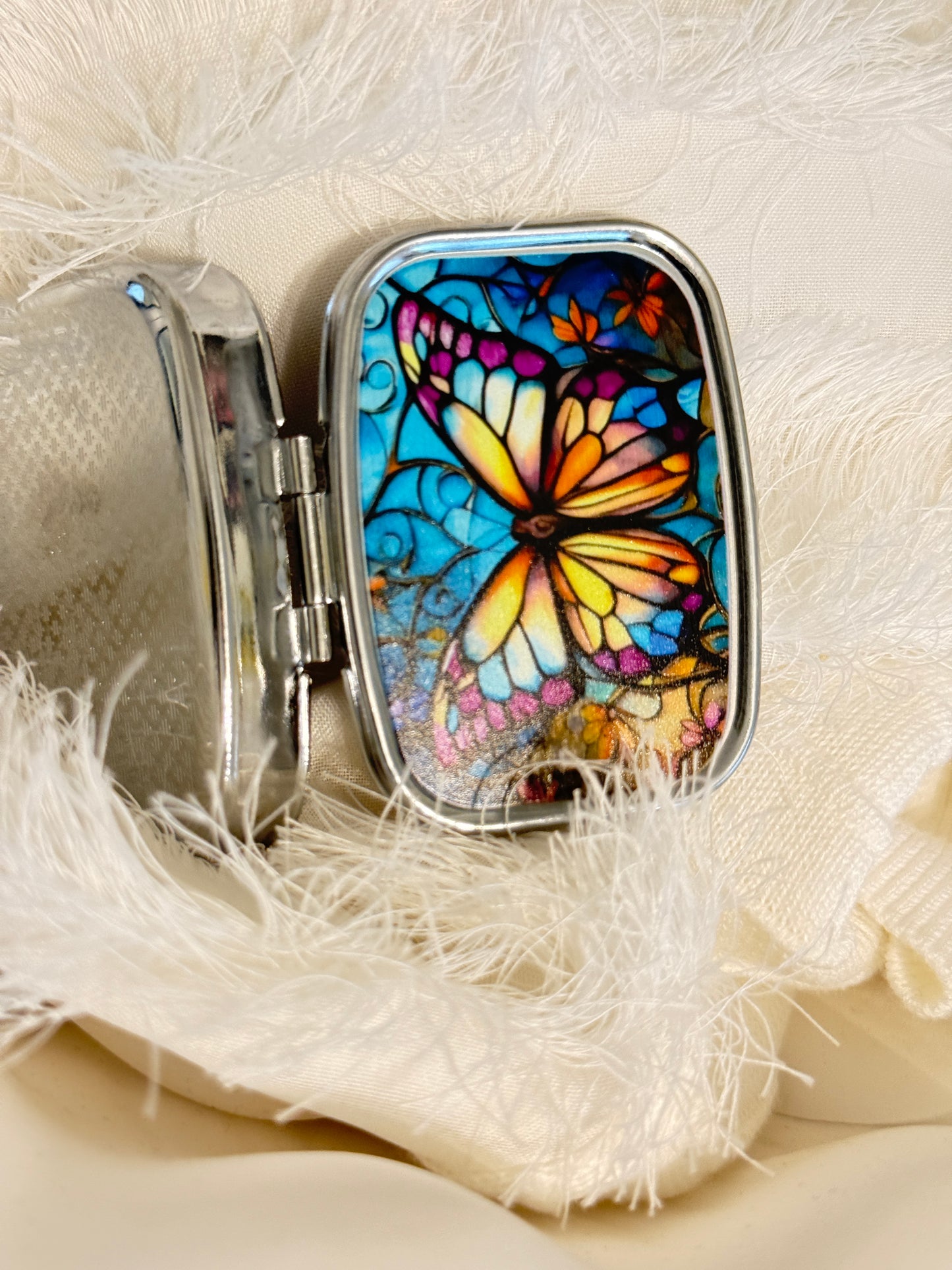 FLUTTER PILL CASE