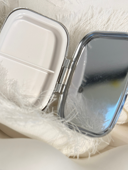 FLUTTER PILL CASE