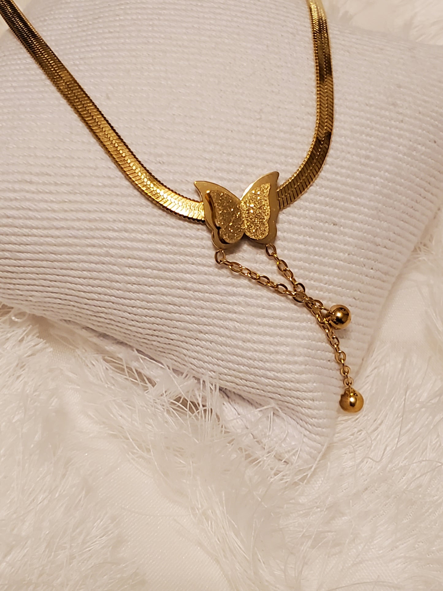 BELIEVE IN HER NECKLACE